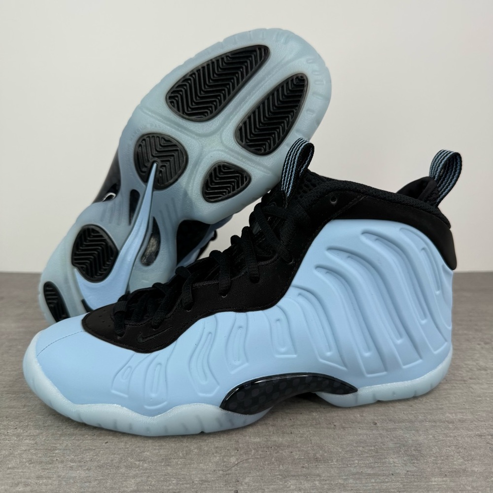 Nike Little Posite One -Youth's 5.5Y | Women’s 7- HJ7654-400 Psychic Blue/Black